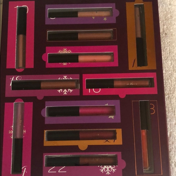 Marina & Demme Holiday Advent Calendar - Picture 4 of 5